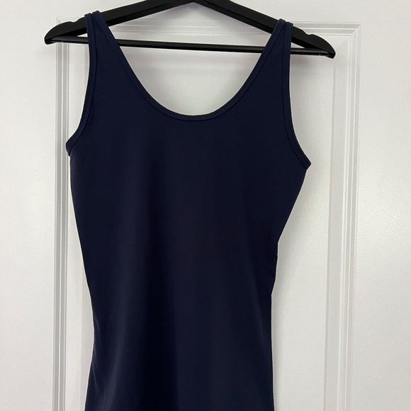 Kit and Ace "The Base Scoop Tank" Tops x2 Dark Navy and Purple Size M Never worn - Picture 3 of 5
